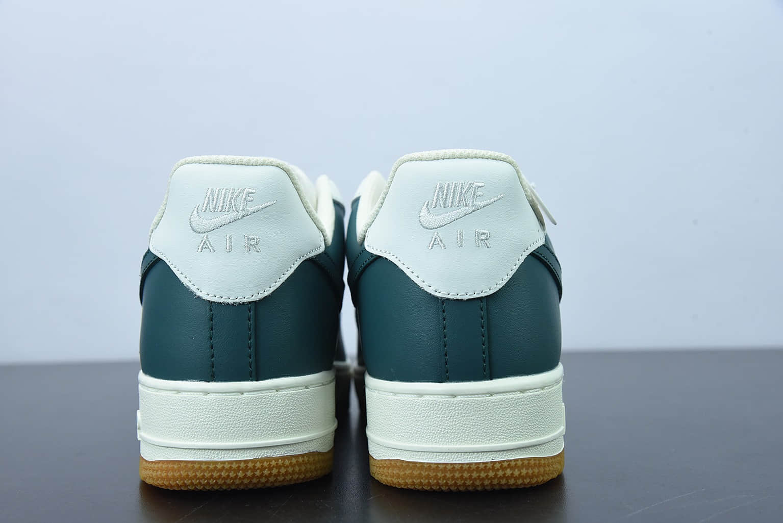 耐克 Nike Air Force 1 ’07 米白墨绿空军一号低帮百搭休闲运动板鞋纯原版本 货号：AQ2312-306