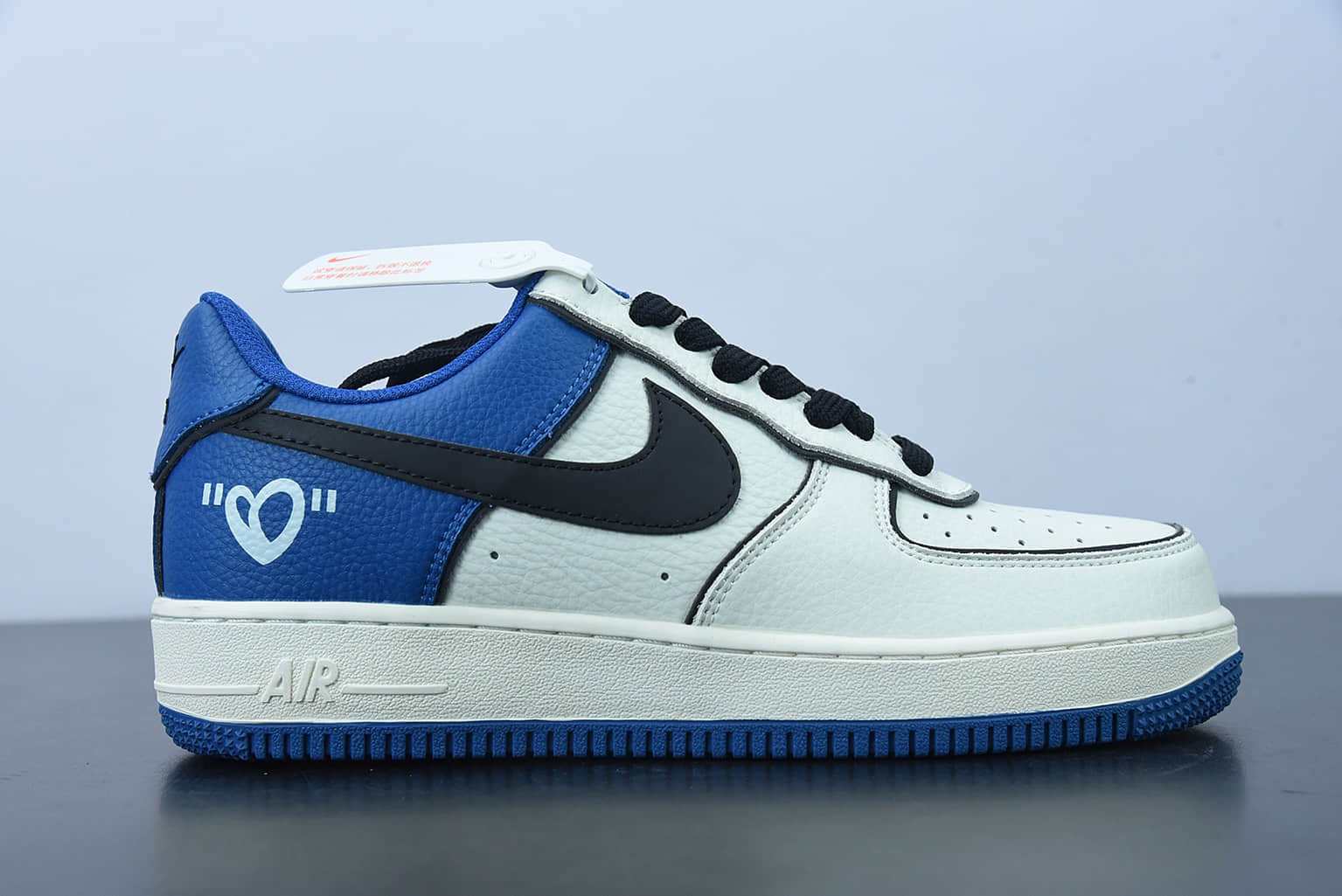 耐克 Nike Air Force 1'07 Low 情人节爱心米蓝炫彩“夜魔侠”空军一号低帮运动休闲板鞋纯原版本 货号： AL2236-300