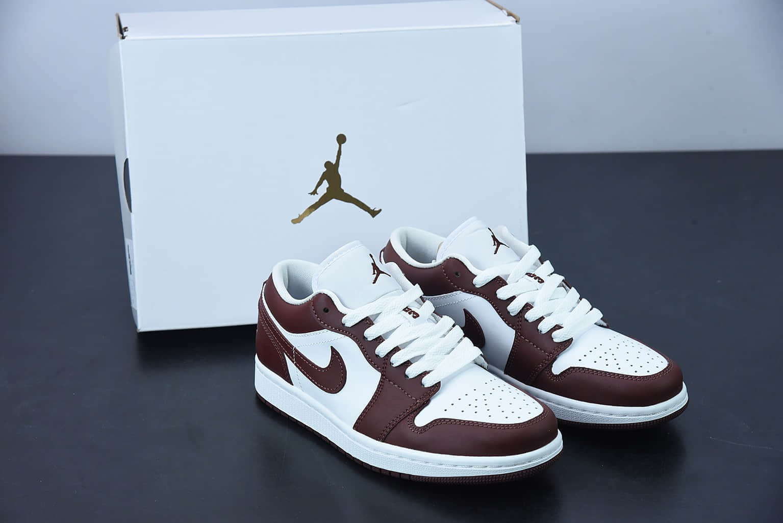 乔丹Air Jordan 1 Low “Team Red”酒红白低帮篮球鞋纯原版本 货号：DC0774-116