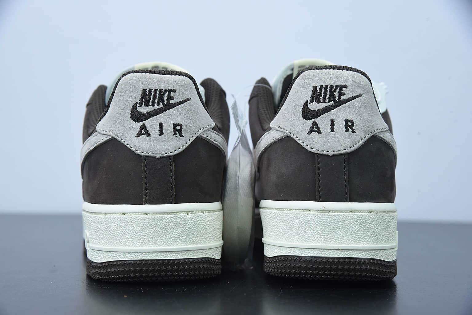 耐克Nike Air Force 1 Low白摩卡帆皮拼接空军一号低帮百搭休闲运动板鞋纯原版本 货号：NT9988-818