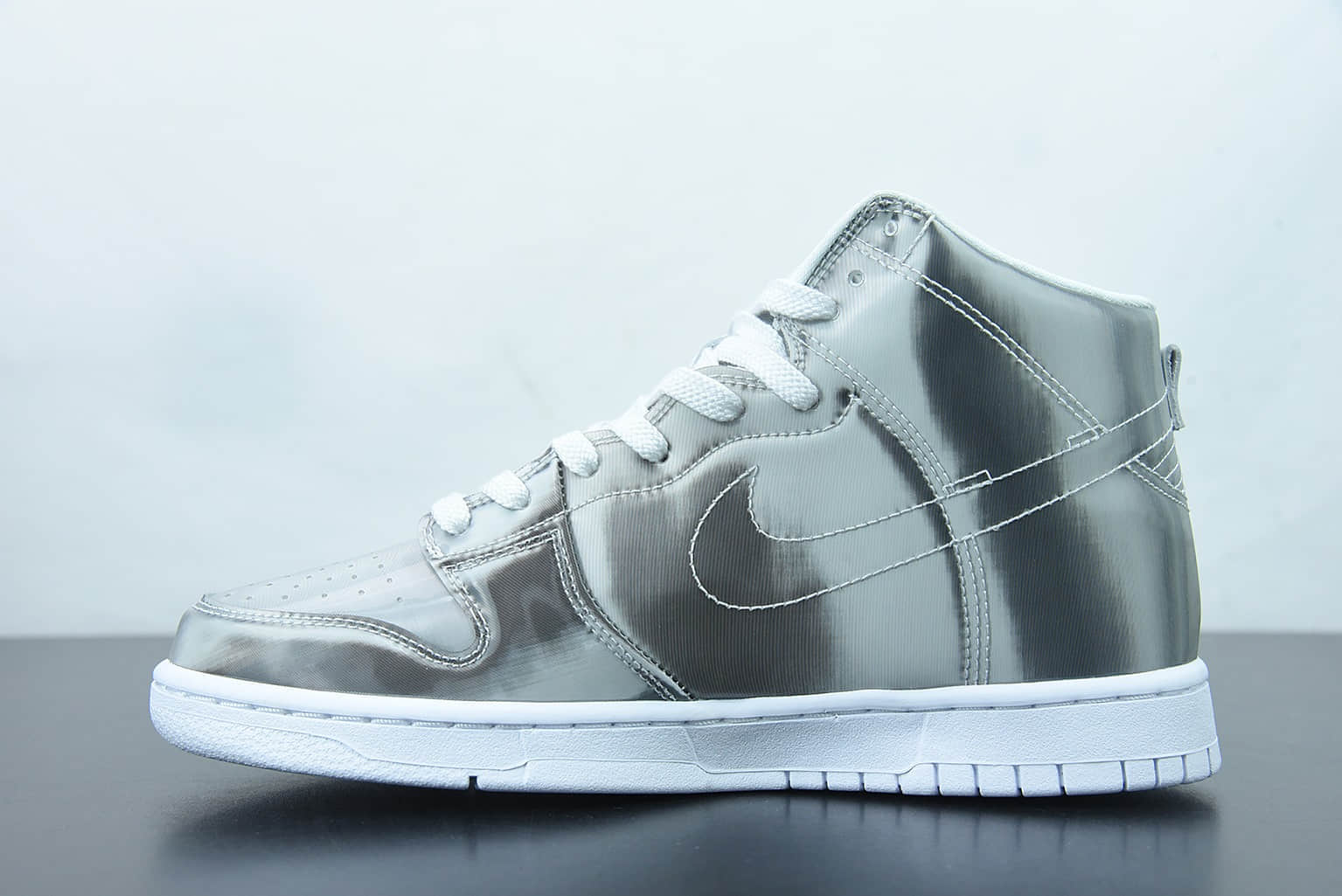 耐克 Nike Clot x Nike Dunk High ICE 冠希联名金属银闪卡配色高帮滑板鞋纯原版本 货号：DH4444-900