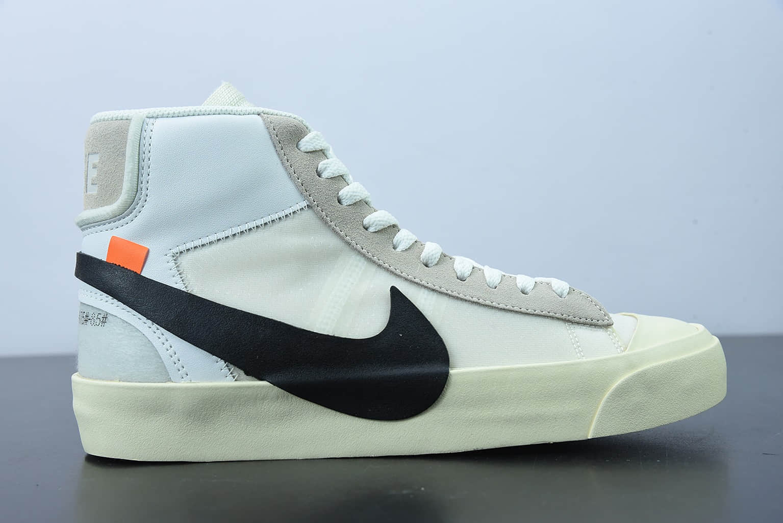 耐克 Nike OFF-WHITE x Nike Blazer Mid “Grim Reaper”开拓者OW联名初代白黑经典中帮百搭板鞋纯原版本 货号：AA3832 -100