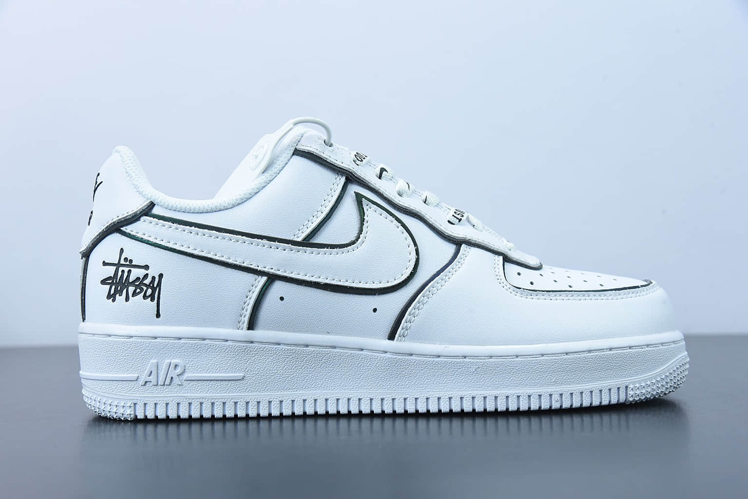 耐克 Nike Stussy x Nk AF 1 Low 斯图西联名白炫彩反光满天星空军一号低帮休闲板鞋纯原版本 货号：BQ6425-109