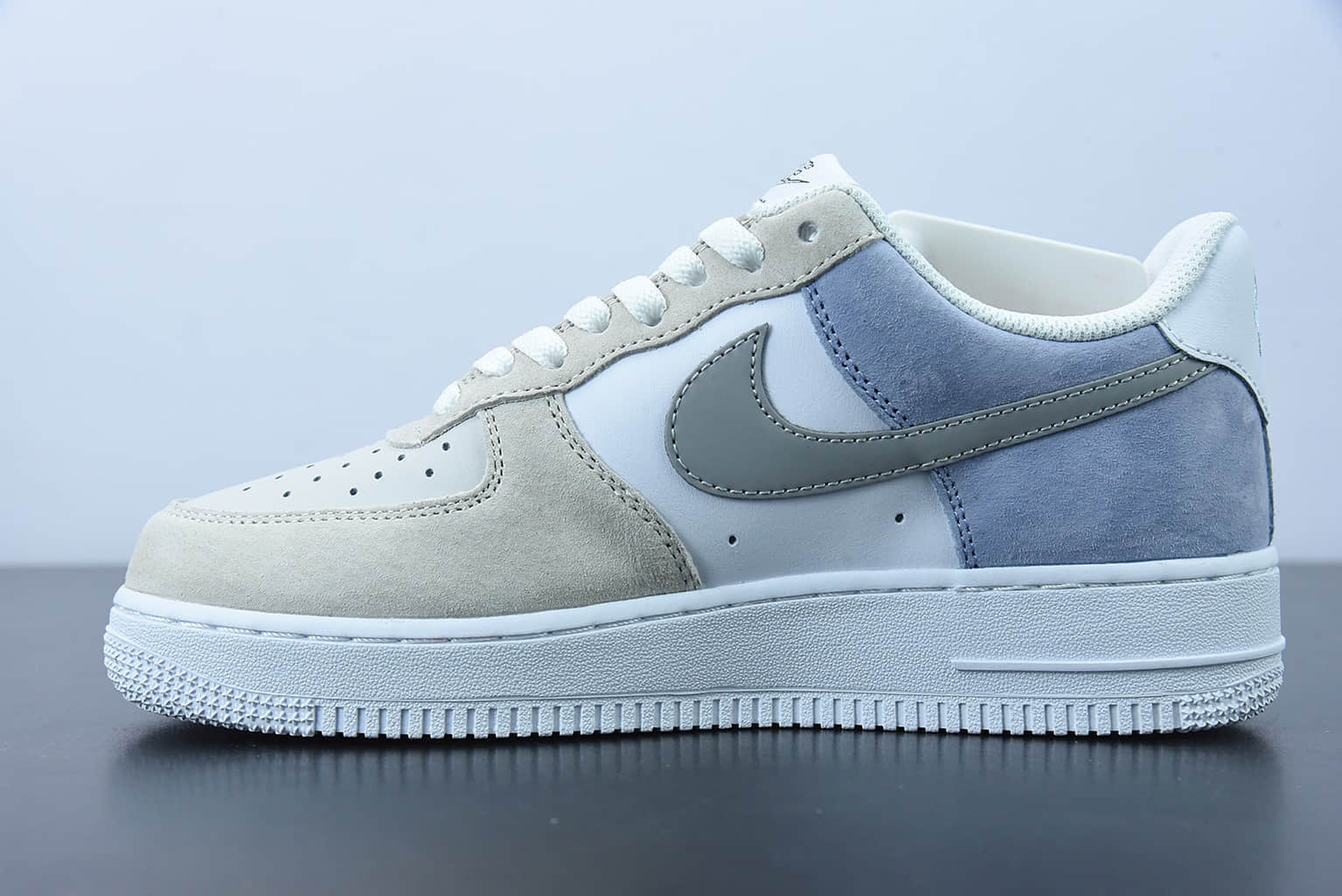 耐克Nike Air Force 1 Low 07 白灰紫配色空军一号低帮休闲板鞋纯原版本 货号：LM2033-208