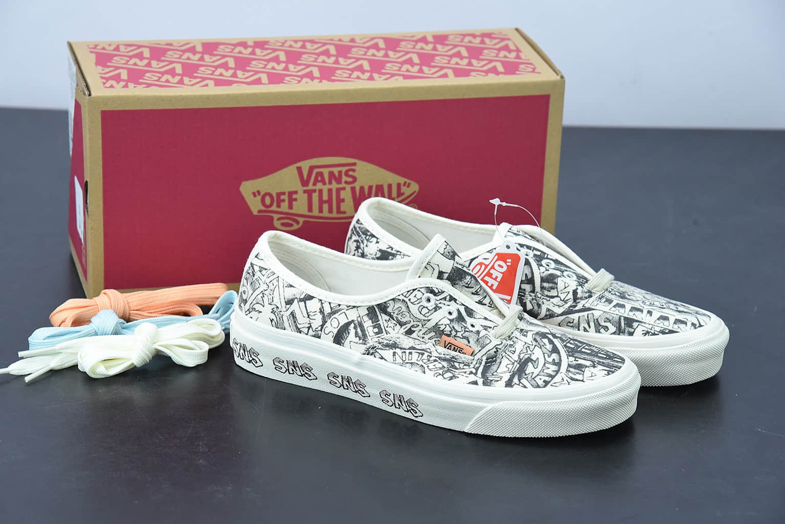 万斯 VANS SNS x Vans Authentic 联名合作款黑白涂鸦低帮休闲板鞋纯原版本 货号：VN0A4BV9676