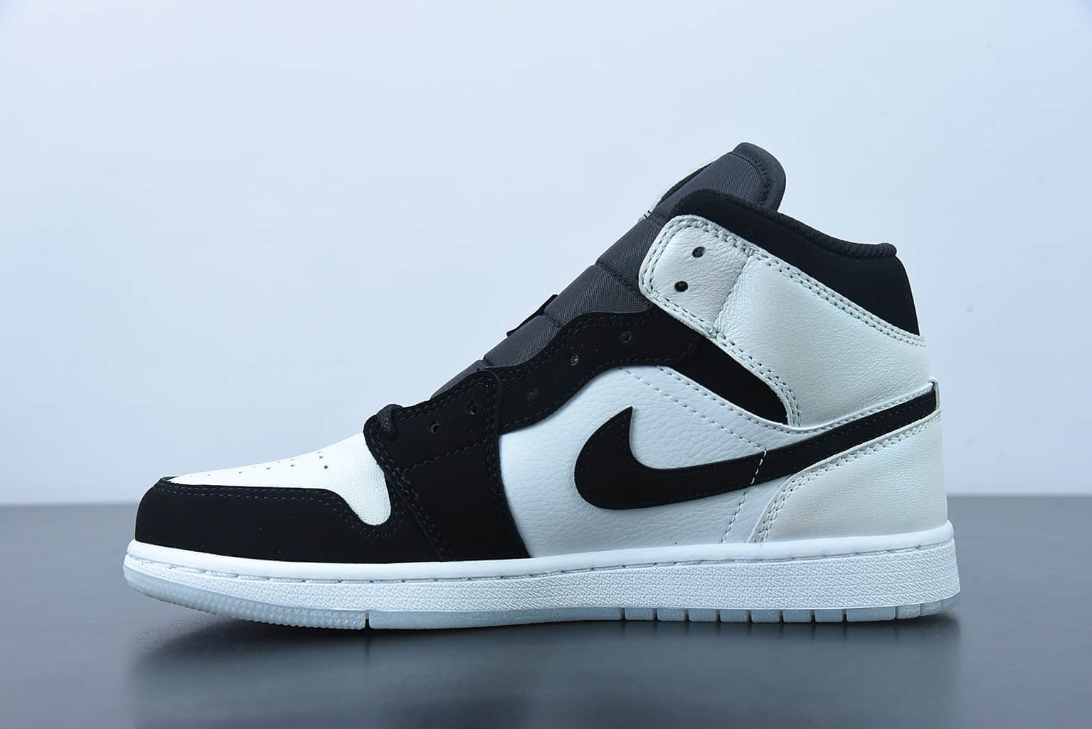 乔丹 Air Jordan 1 Mid Diamond Shorts AJ1珠光白黑熊猫中帮休闲板鞋纯原版本 货号：DH6933-100