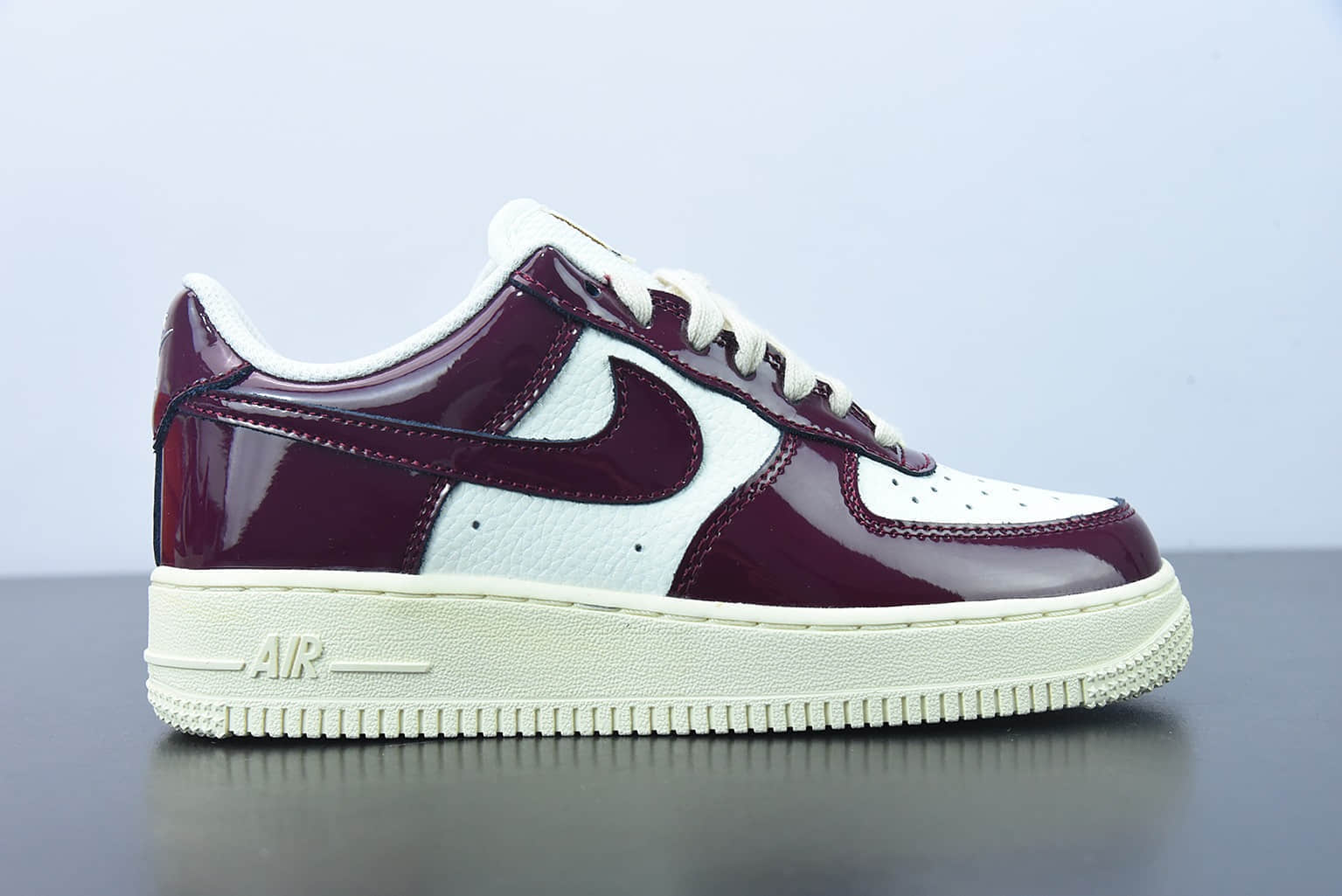 耐克 Nike Air Force1'07 Low 白酒红漆皮 空军一号低帮休闲板鞋纯原版本 货号：DQ8583-100