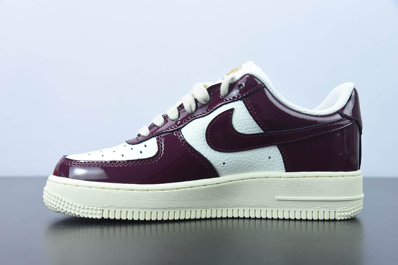 耐克 Nike Air Force1'07 Low 白酒红漆皮 空军一号低帮休闲板鞋纯原版本 货号：DQ8583-100