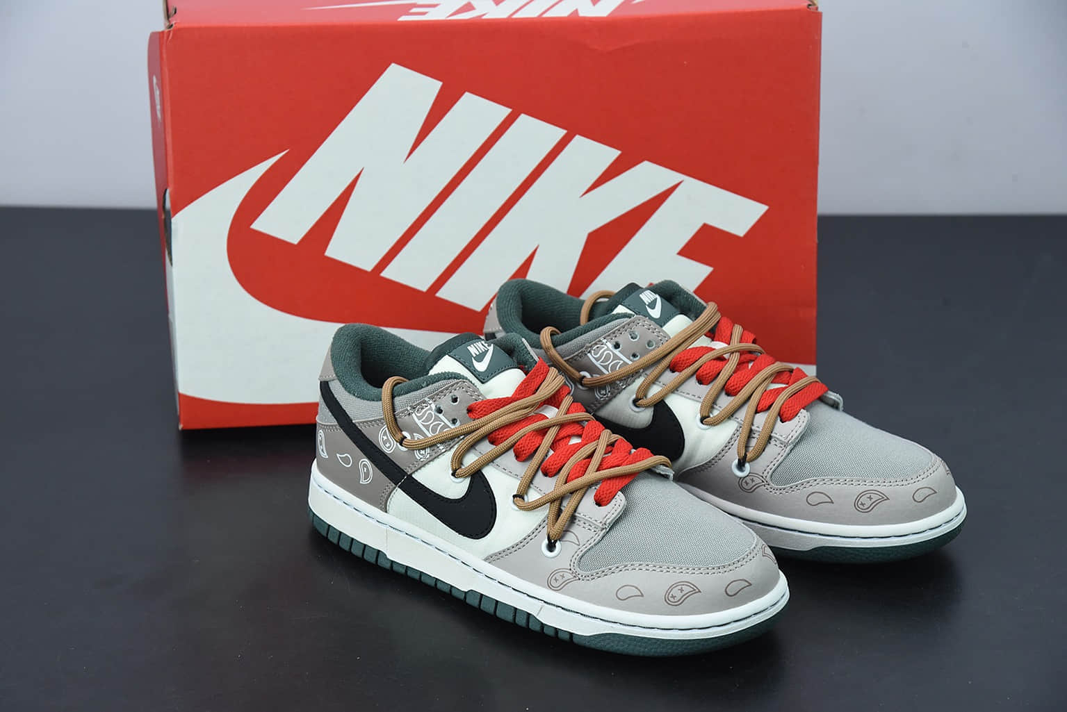 耐克Nike Dunk Low “Retro”解构鞋带Vib风做旧皮革高街棕褐色低帮滑板鞋纯原版本 货号：DH0957-100