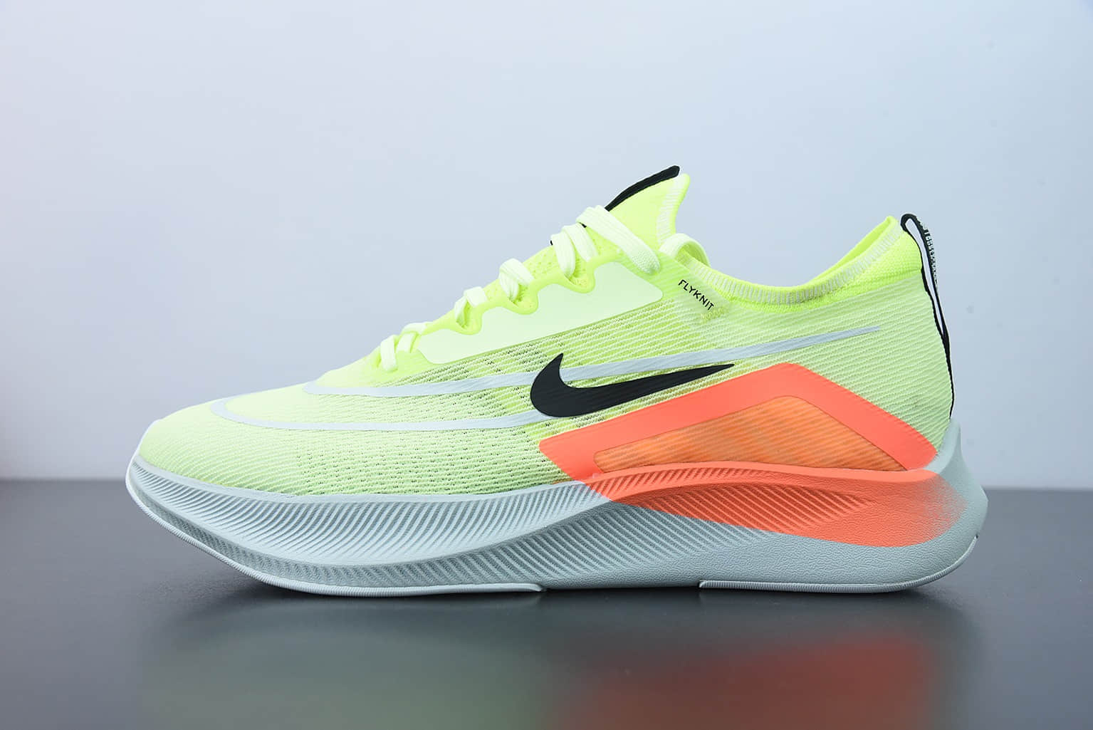 耐克Nike Zoom Fly 4 真碳黄红低帮专业慢跑跑步鞋纯原版本 货号：CT2392-700