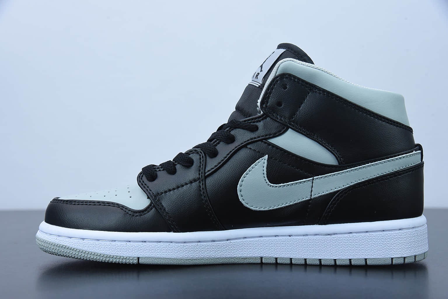 乔丹Air Jordan 1 Mid Shadow 中帮黑灰小影子篮球鞋纯原版本 货号：BQ6472-007