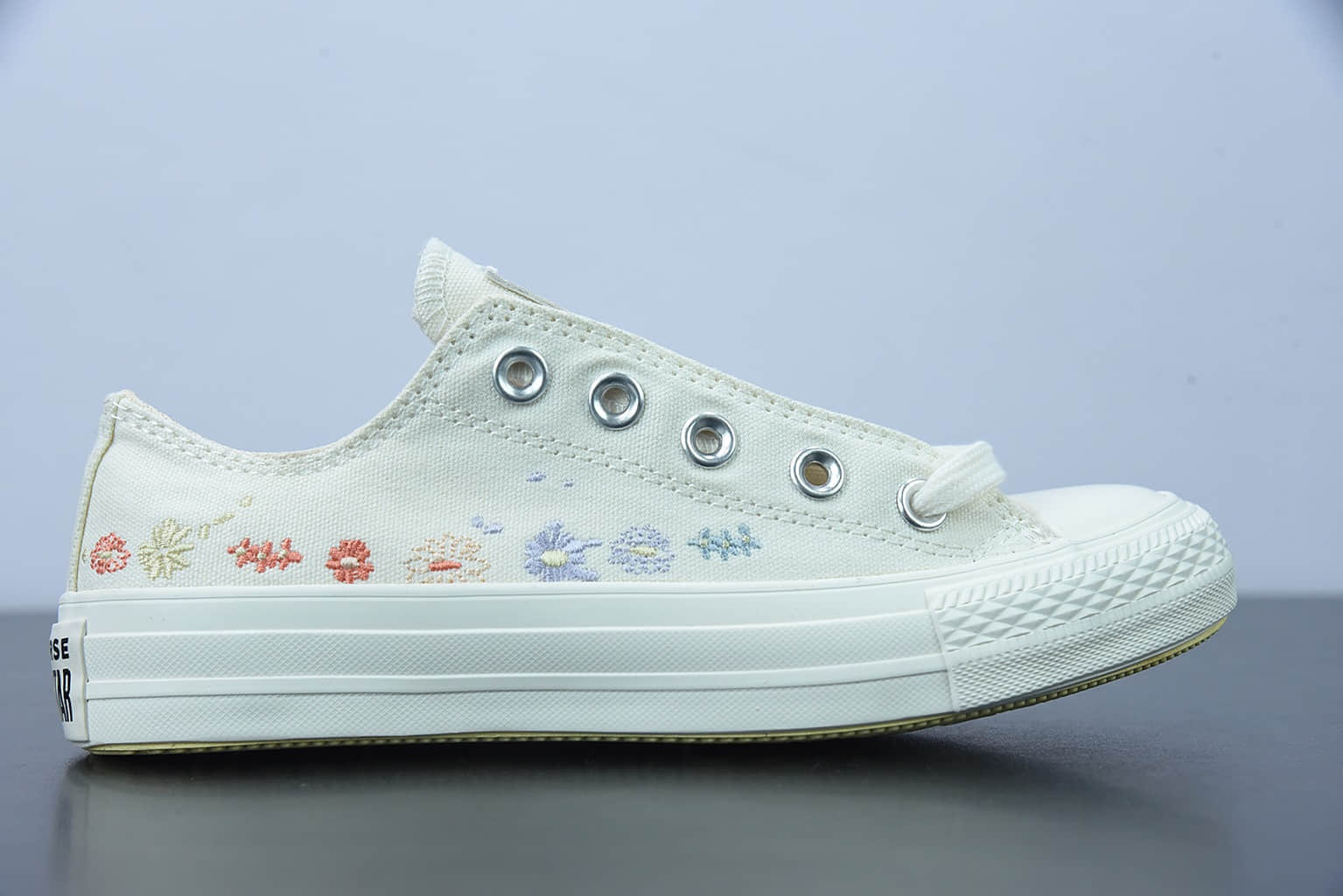 匡威 Converse All Star ox 刺绣小花春暖花开厚底低帮增高鞋纯原版本 货号：A01595C