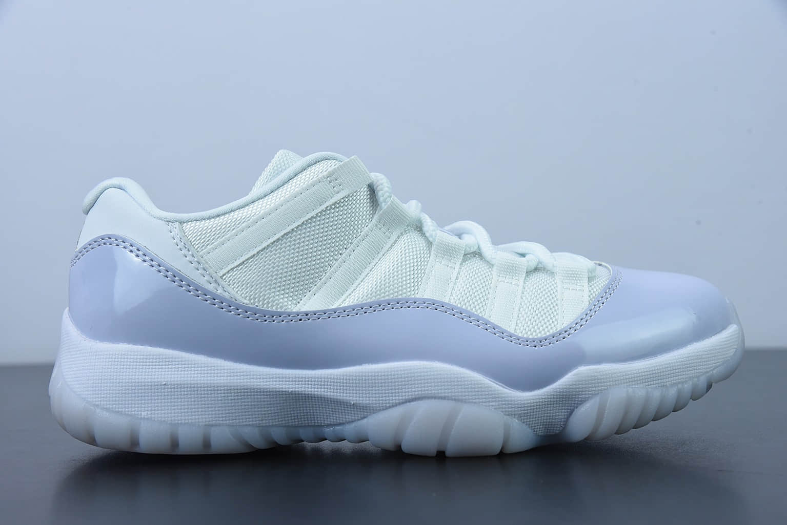 乔丹Air Jordan 11 Low Pure Violet 低帮AJ11白紫篮球鞋纯原版本 货号：AH7860-101