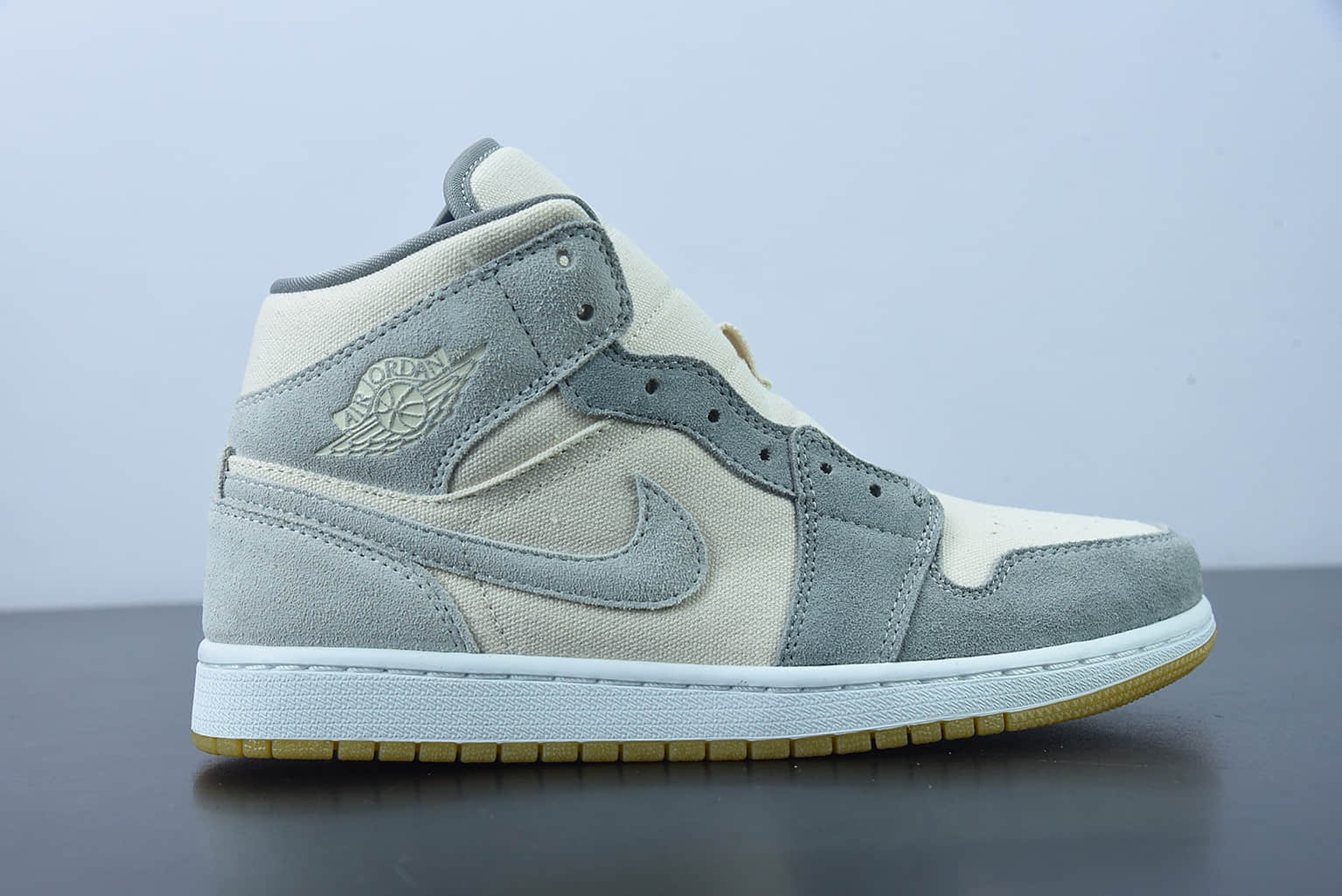 乔丹Air Jordan 1 Mid (GS)中帮奶油白椰奶篮球鞋纯原版本 货号：DN4281-100