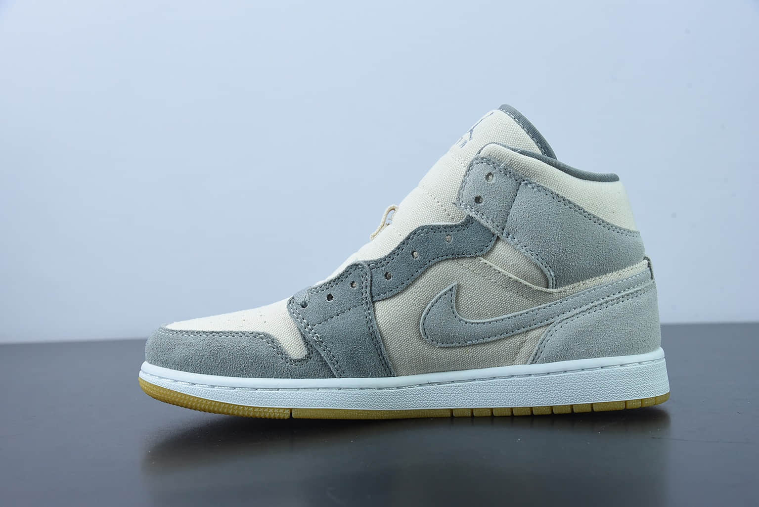 乔丹Air Jordan 1 Mid (GS)中帮奶油白椰奶篮球鞋纯原版本 货号：DN4281-100