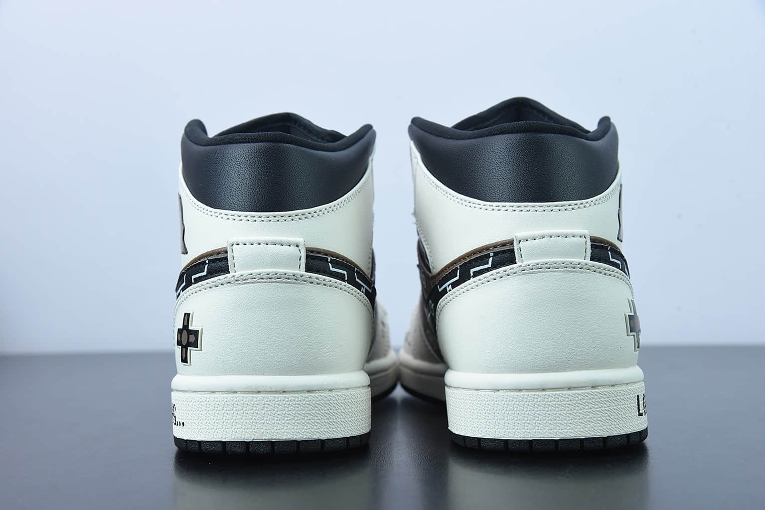 乔丹Air Jordan 1 Mid 中帮摩卡电玩立体按键游戏机 vibe做旧风篮球鞋纯原版本 货号：554724-170