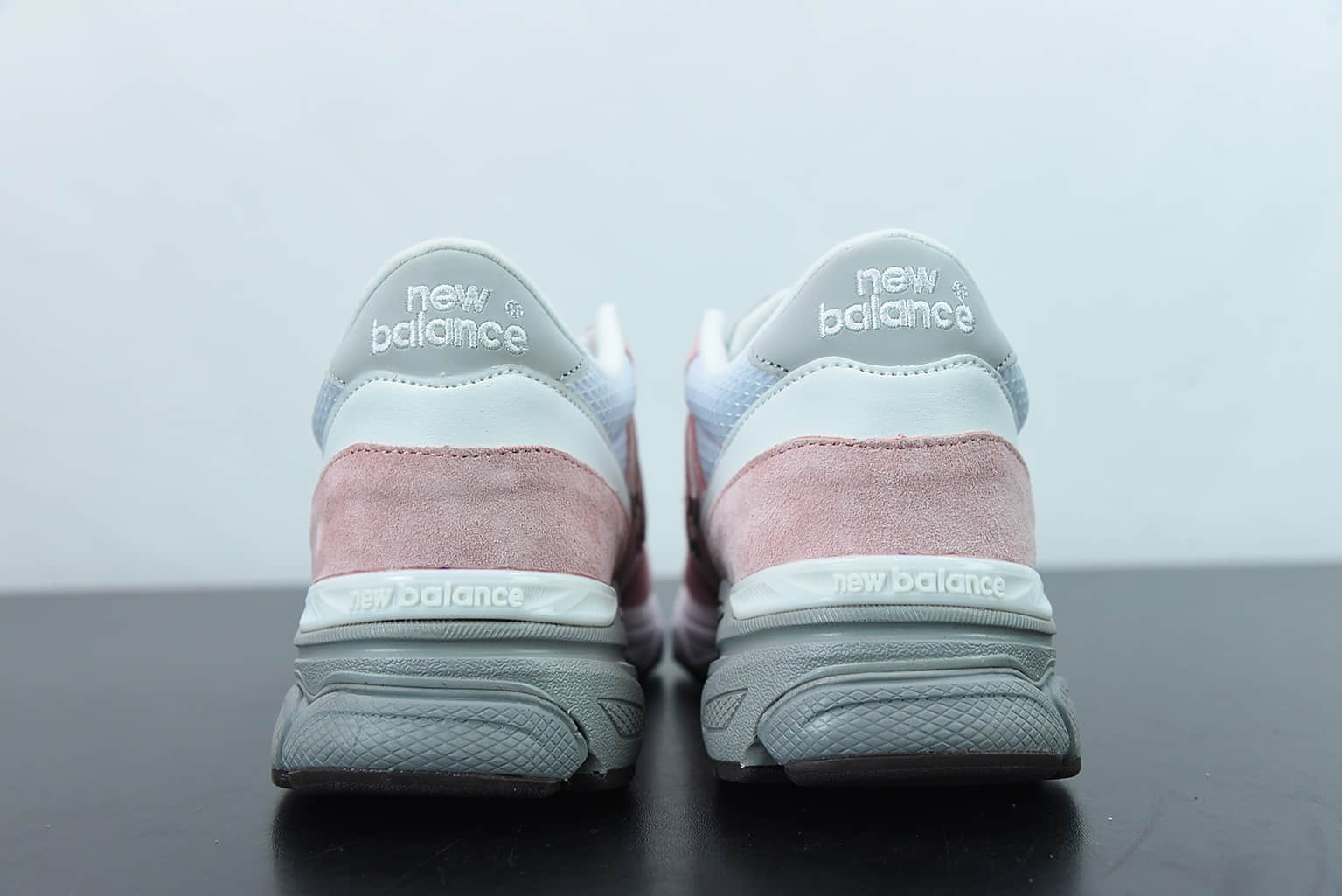 新百伦New Balance 770 全新系列白粉色复古休闲跑步鞋纯原版本 货号：W7709DB