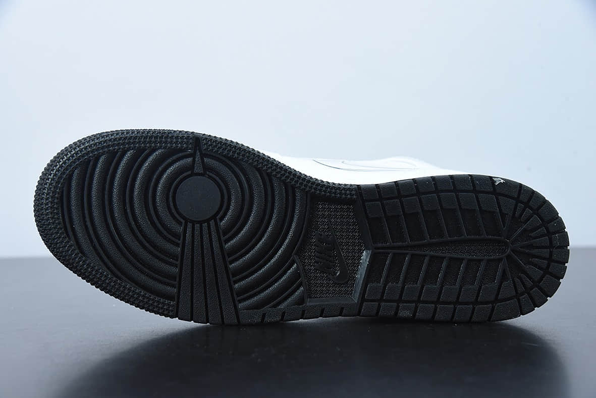 乔丹 Air Jordan 1 MID AJ1二次元涂鸦中帮篮球鞋纯原版本 货号：DQ1864-100