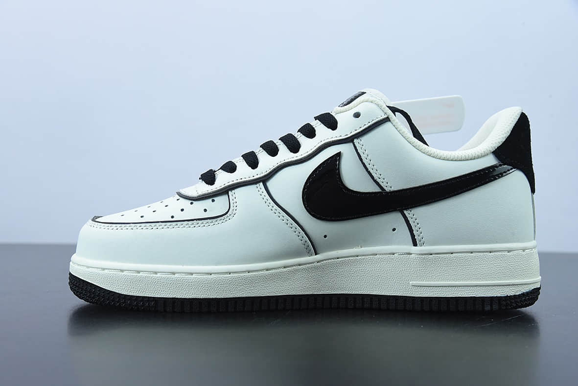 耐克 Nike Air Force 1 Low 亮面炫彩反光空军一号低帮休闲板鞋纯原版本 货号：PG9856-788