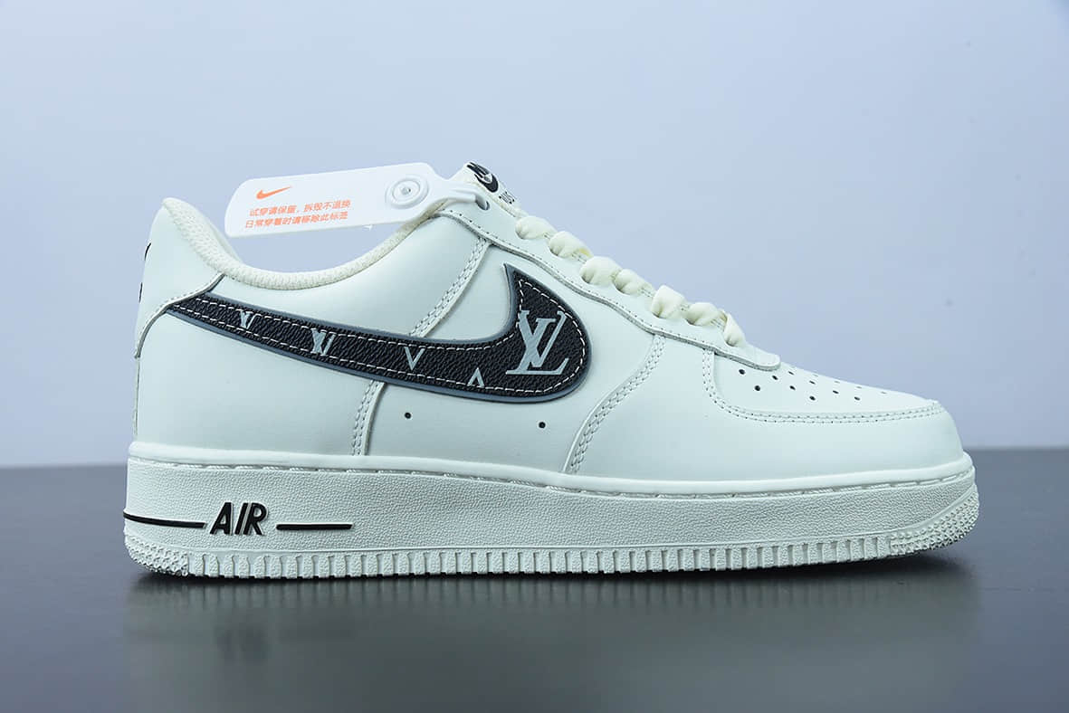 耐克 Nike NK Air Force 1 Low ’07xLouis Vuitton联名创意定制米黑色空军一号低帮休闲板鞋纯原版本 货号：KV3696-660