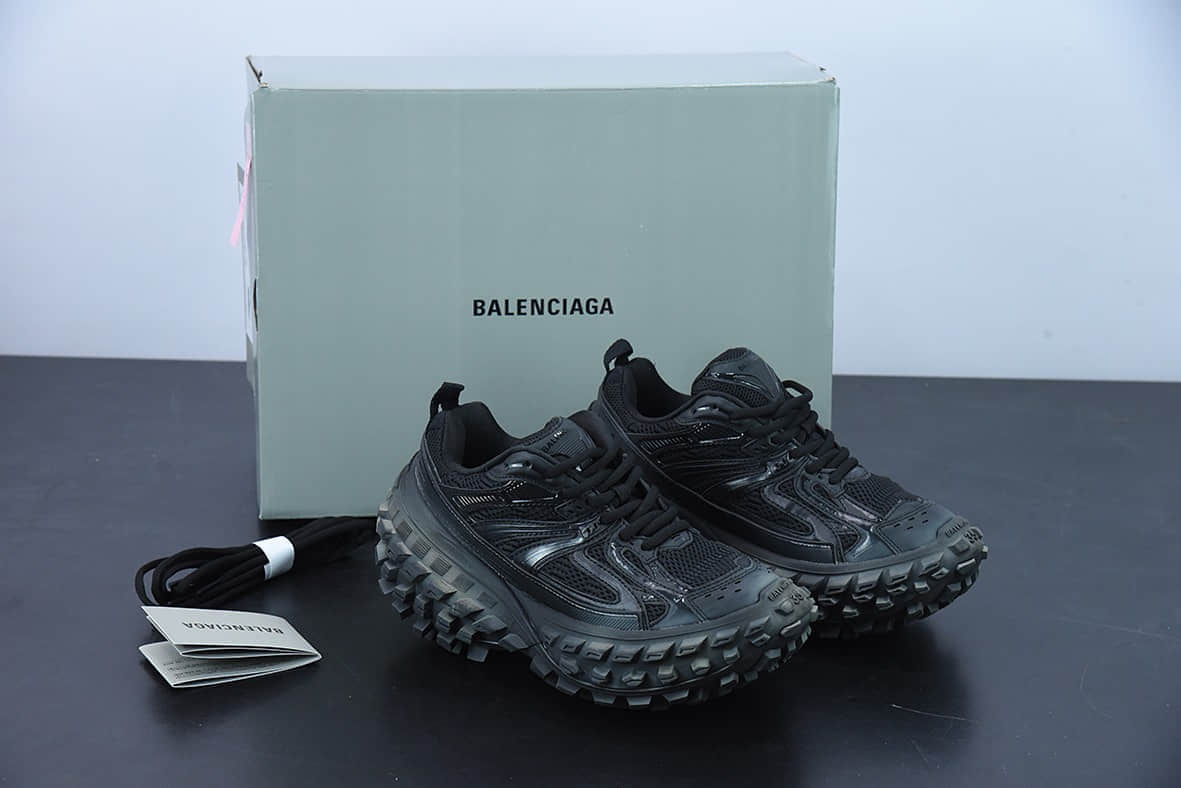 巴黎世家BALENCIAGA Defender Rubber Platform Sneakers全黑做旧卫士系列低帮坦克履带轮胎型越野户外增高厚底休闲运动慢跑鞋纯原版本 货号：685613 W2RA6 1000