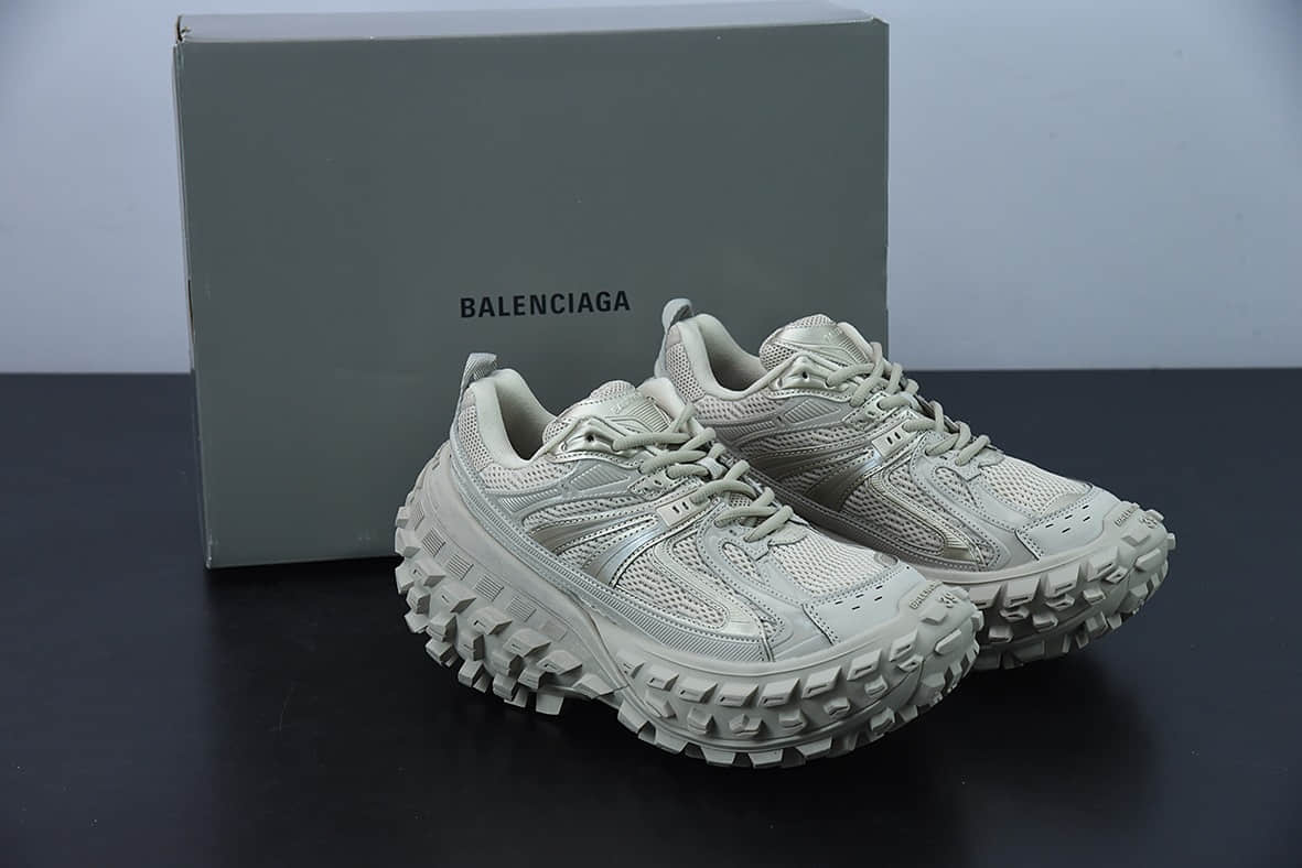 巴黎世家BALENCIAGA Defender Rubber Platform Sneakers卫士系列米灰玫瑰金做旧卡其色低帮坦克履带轮胎型越野户外增高厚底休闲运动慢跑鞋纯原版本 货号：685611W2RA69700