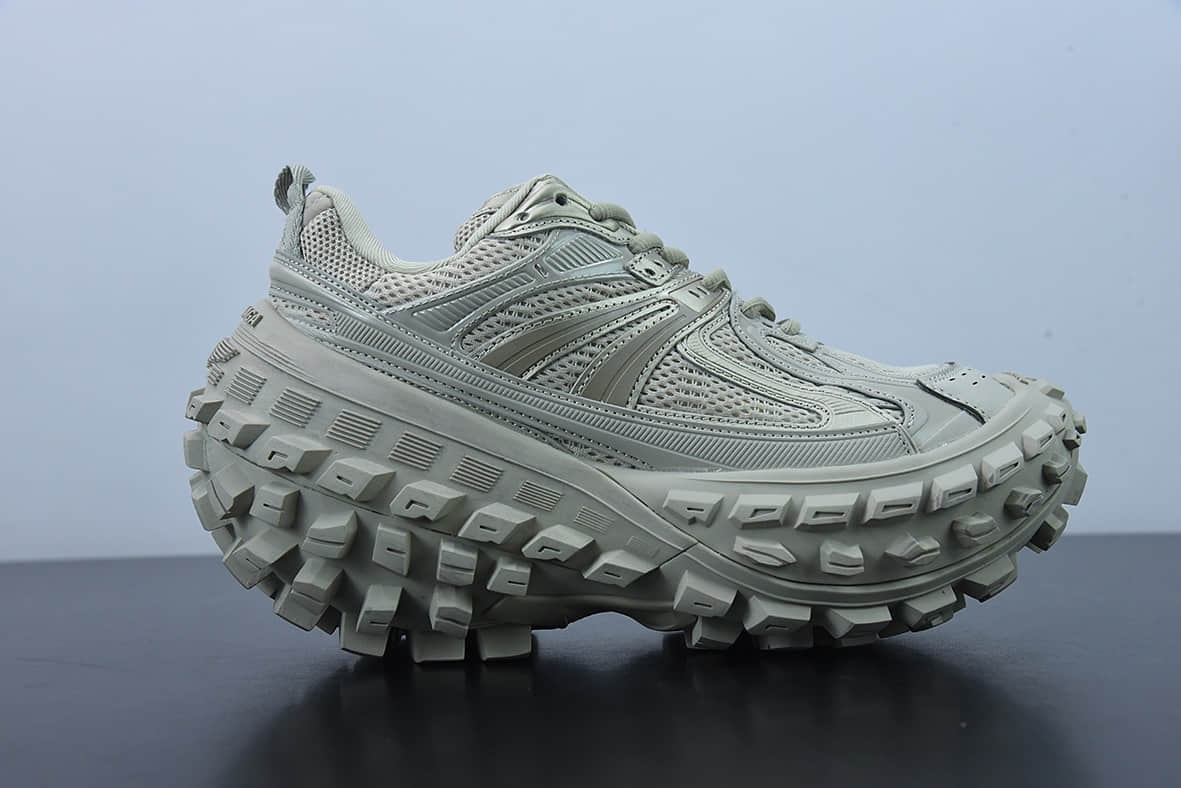 巴黎世家BALENCIAGA Defender Rubber Platform Sneakers卫士系列米灰玫瑰金做旧卡其色低帮坦克履带轮胎型越野户外增高厚底休闲运动慢跑鞋纯原版本 货号：685611W2RA69700