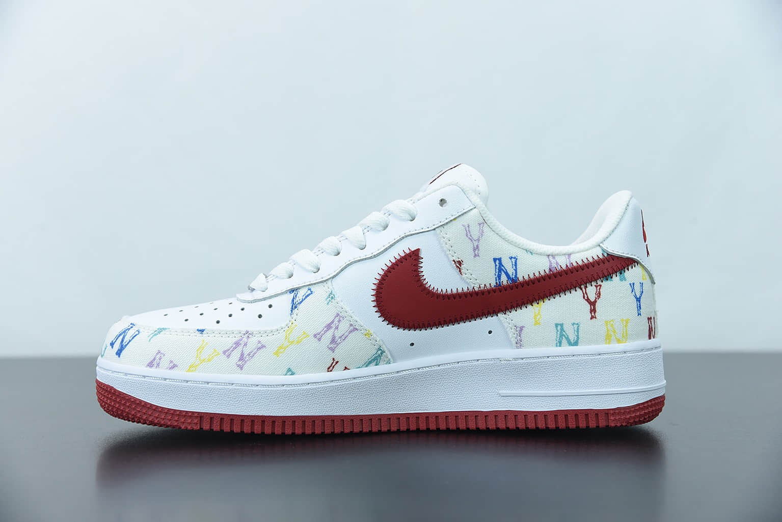 耐克Nike Air Force 1 LoW ’07 MLB 洋基队联名白红满天星配色空军一号低帮休闲板鞋纯原版本 货号：315122-443