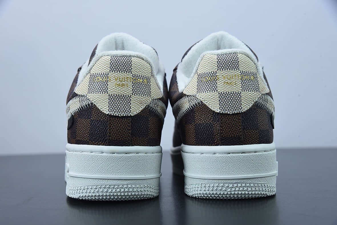 耐克 Nike Louis Vuitton x Nk Air Force 1'07 LV8 LowDamier AzurBrownLV Monogram 空军一号LV联名款老花经典配色低帮板鞋纯原版本 货号：LK0235