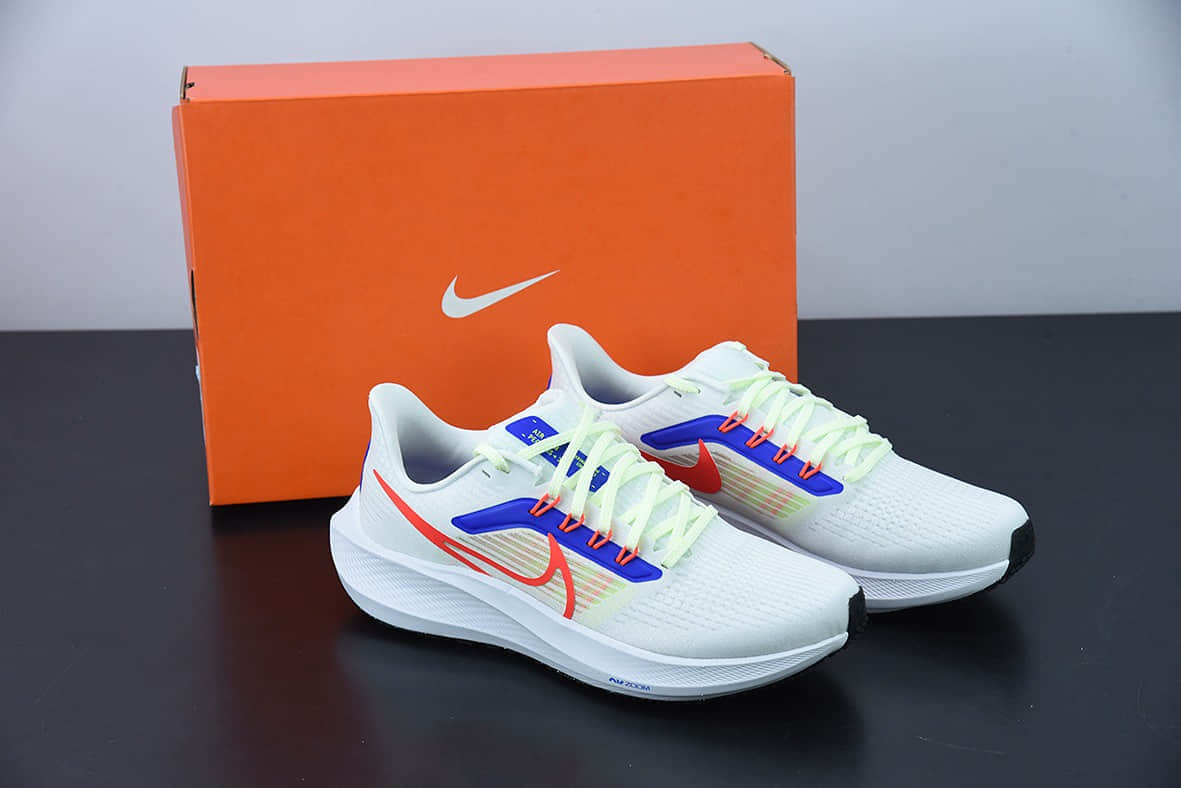 耐克 Nike Air Zoom Pegasus 39 Pegasus登月39代系列白蓝绿九针眼网纱透气缓震疾速跑鞋纯原版本 货号：DX3354-100