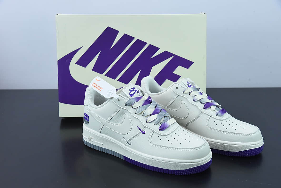 耐克Nike Air Force 1 Low '07 “米灰紫”萨克拉门托国王队城市限定空军一号低帮休闲板鞋纯原版本 货号：NK6928-205