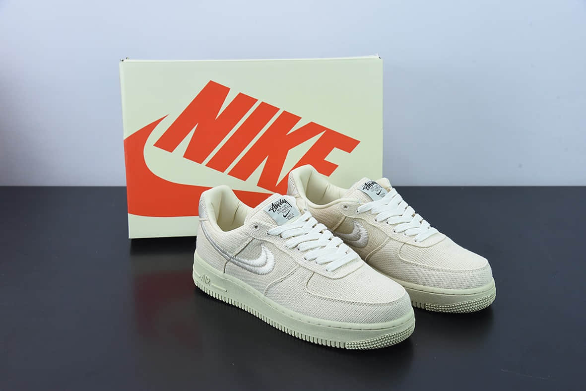 耐克Nike Stussy x Nike Air Force 1 '07 White Cool 斯图西联名米白帆布空军一号低帮休闲板鞋纯原版本 货号：CZ9084-200