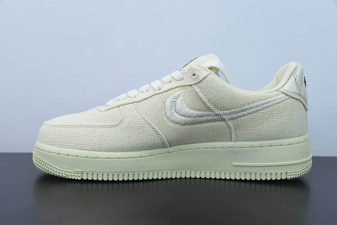 耐克Nike Stussy x Nike Air Force 1 '07 White Cool 斯图西联名米白帆布空军一号低帮休闲板鞋纯原版本 货号：CZ9084-200