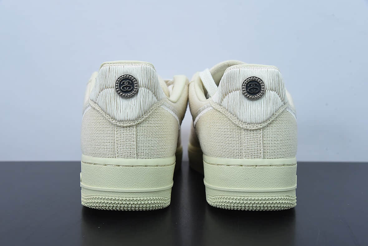 耐克Nike Stussy x Nike Air Force 1 '07 White Cool 斯图西联名米白帆布空军一号低帮休闲板鞋纯原版本 货号：CZ9084-200