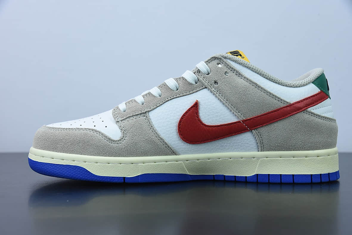 耐克 Nike SB Dunk Low 联名款米白红SB低帮运动休闲板鞋纯原版本 货号：DX6037-781