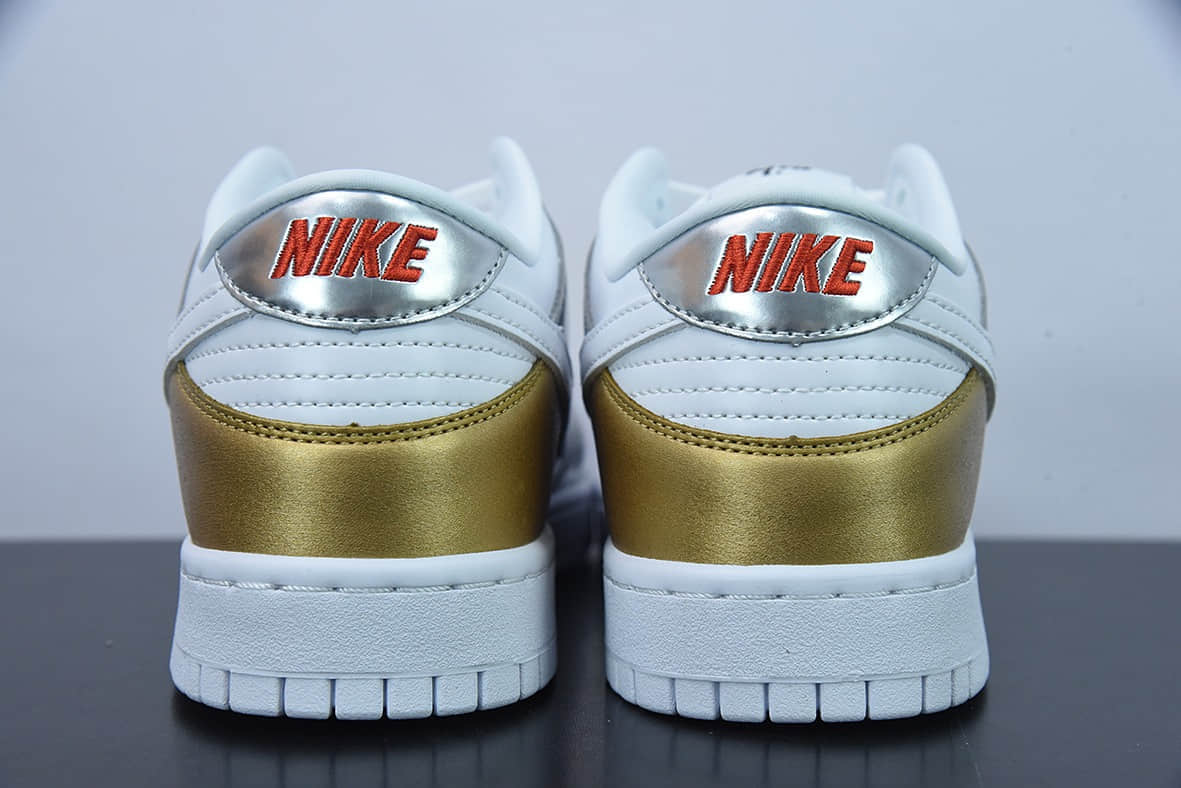 耐克Nike Dunk SB Low Metallict 金银白 SB扣篮系列低帮休闲运动滑板鞋纯原版本 货号：DH4403-700