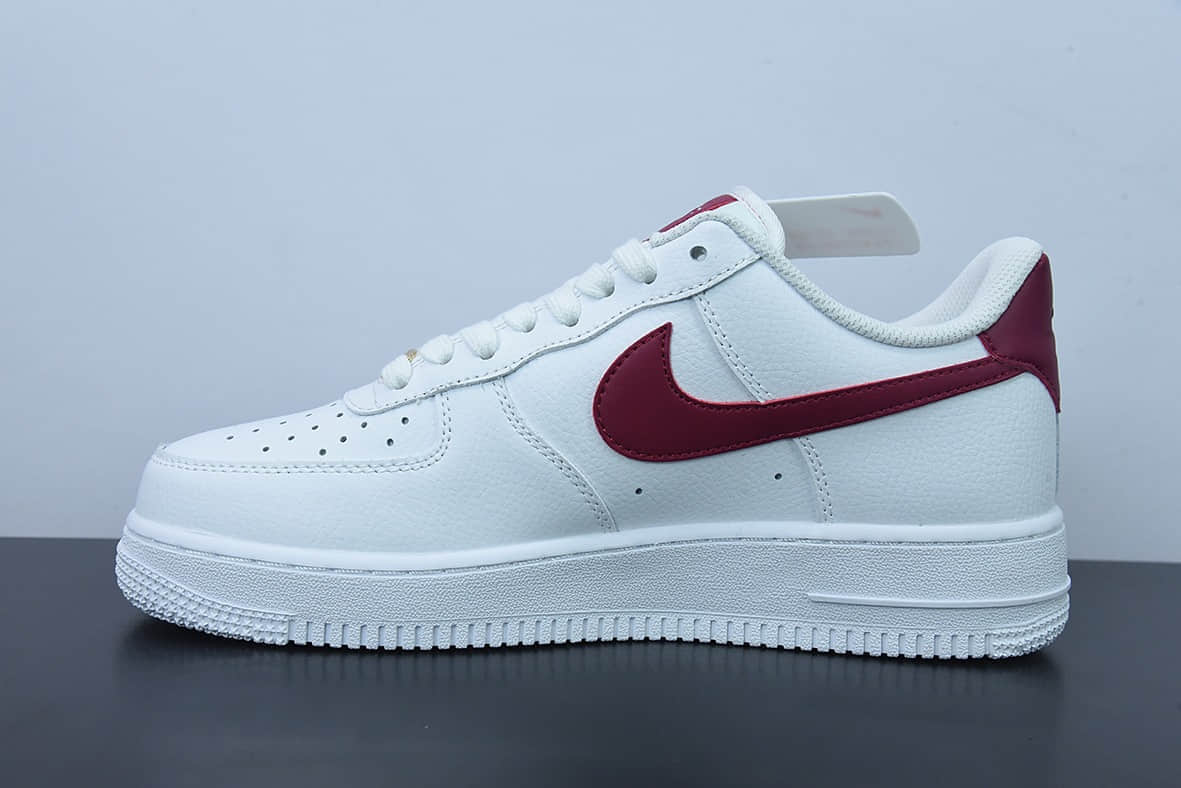 耐克Nike Air Force 1 07 白酒红空军一号低帮休闲板鞋纯原版本 货号：315115-154