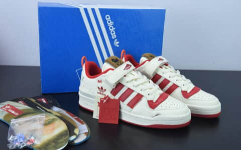 阿迪达斯Adidas Home Alone x adidas originals Forum 84 Low “Home Alone” 小鬼当家联名低帮休闲板鞋纯原版本 货号：GZ4378