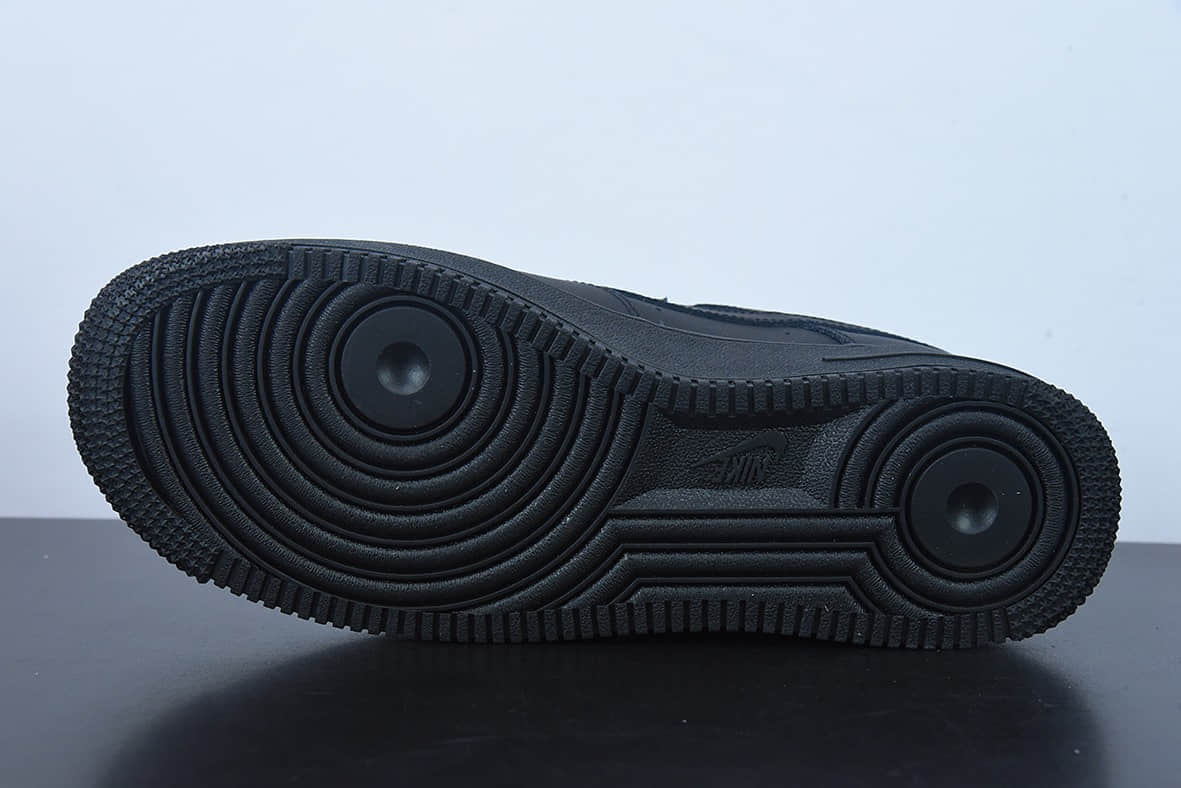 耐克Nike Air Force 1 小熊黑武士空军一号低帮运动休闲板鞋纯原版本 货号：CW2288-001