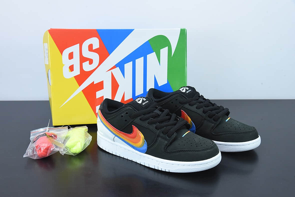 耐克Nike Polaroid ✘ NK SB Dunk Low 黑彩虹宝丽来相机联名款低帮休闲板鞋纯原版本 货号：DH7722-001