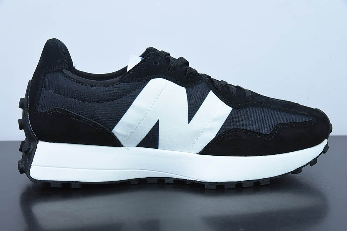 新百伦New Balance NB327系列黑白色复古休闲运动慢跑鞋纯原版本 货号：MS327CPG