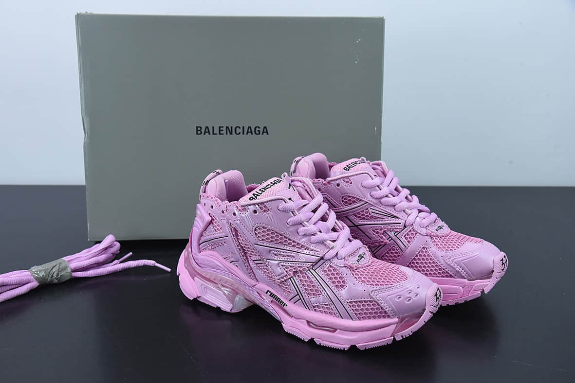 巴黎世家Balenciaga Runner粉色运动鞋纯原版本 货号：677402W3RB15000