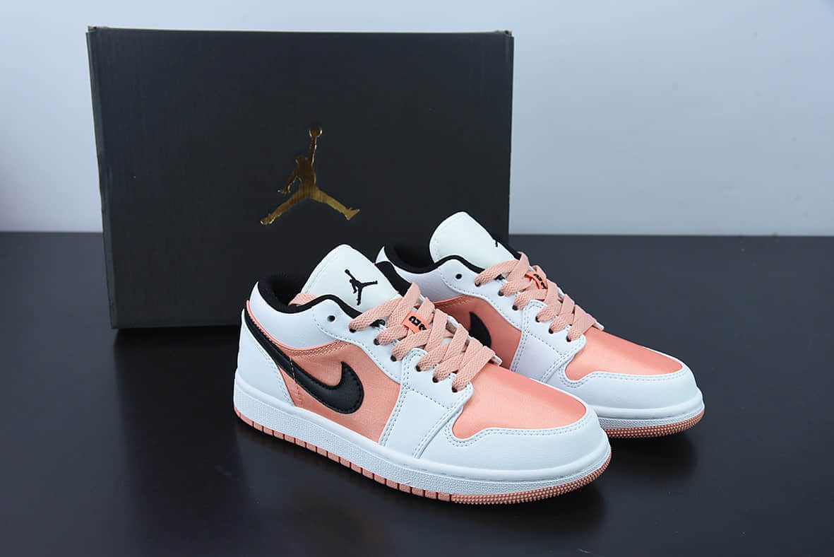 乔丹Air Jordan 1 Low GSWhite Light Madder RootAJ1“白粉黑丝绸低帮篮球鞋纯原版本 货号：DM8960-801