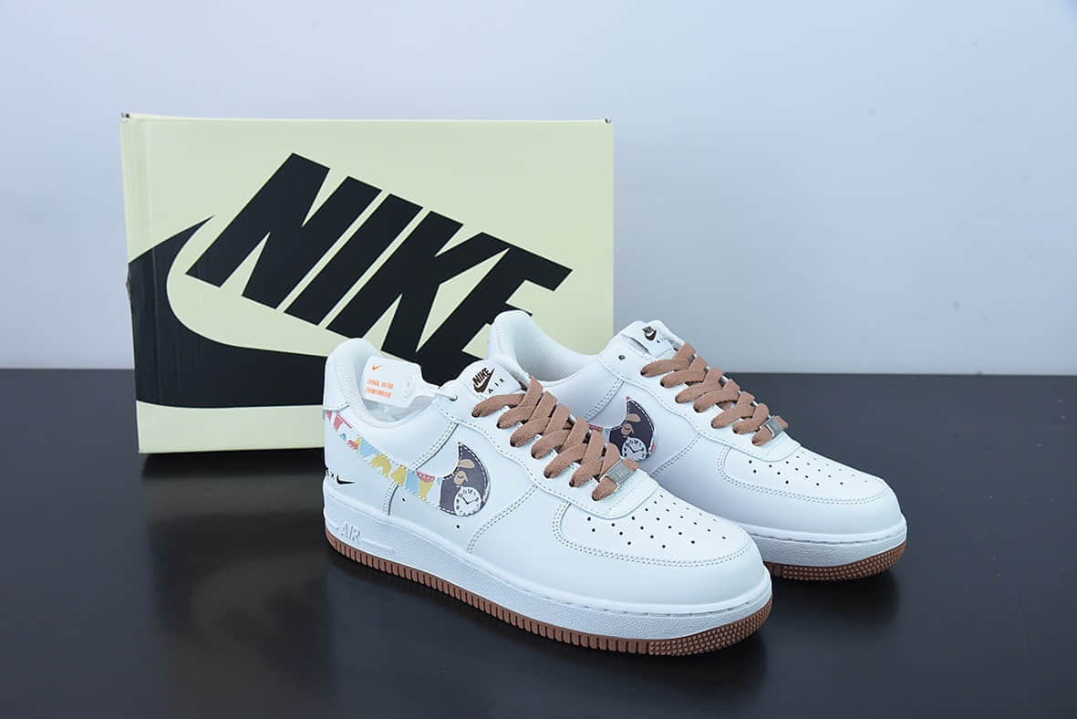 耐克Nike Air Force 1 ’07 “白棕涂鸦”空军一号低帮休闲板鞋纯原版本 货号：AF1234-003