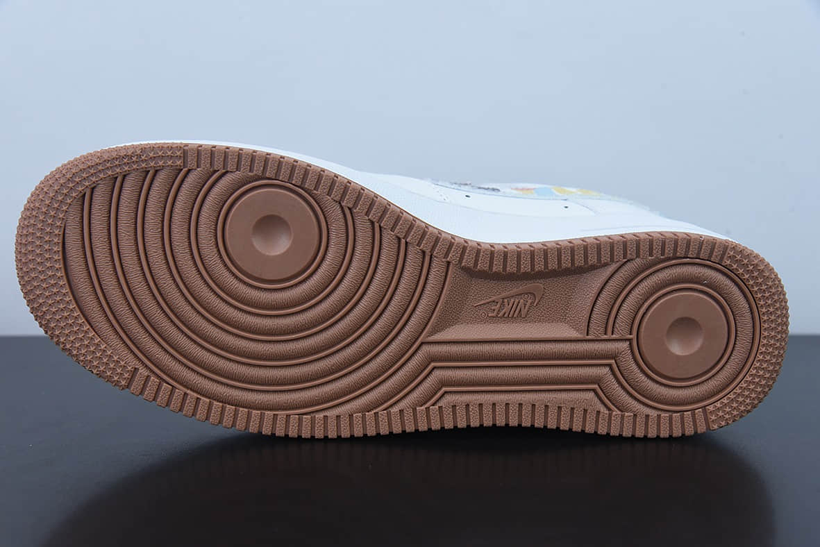 耐克Nike Air Force 1 ’07 “白棕涂鸦”空军一号低帮休闲板鞋纯原版本 货号：AF1234-003