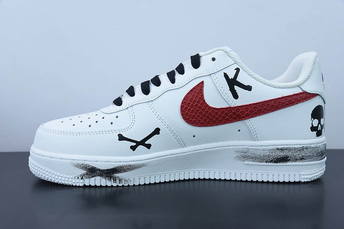 耐克Nike Air Force 1 金刚涂鸦空军一号低帮运动休闲板鞋纯原版本 货号：CW2288-111