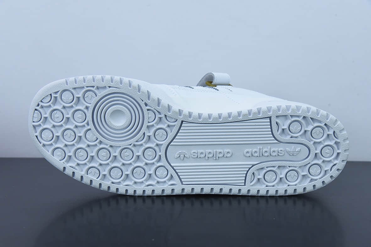 阿迪达斯Adidas originals Forum 84 low白金色低帮百搭潮流休闲运动板鞋纯原版本 货号：GZ6379