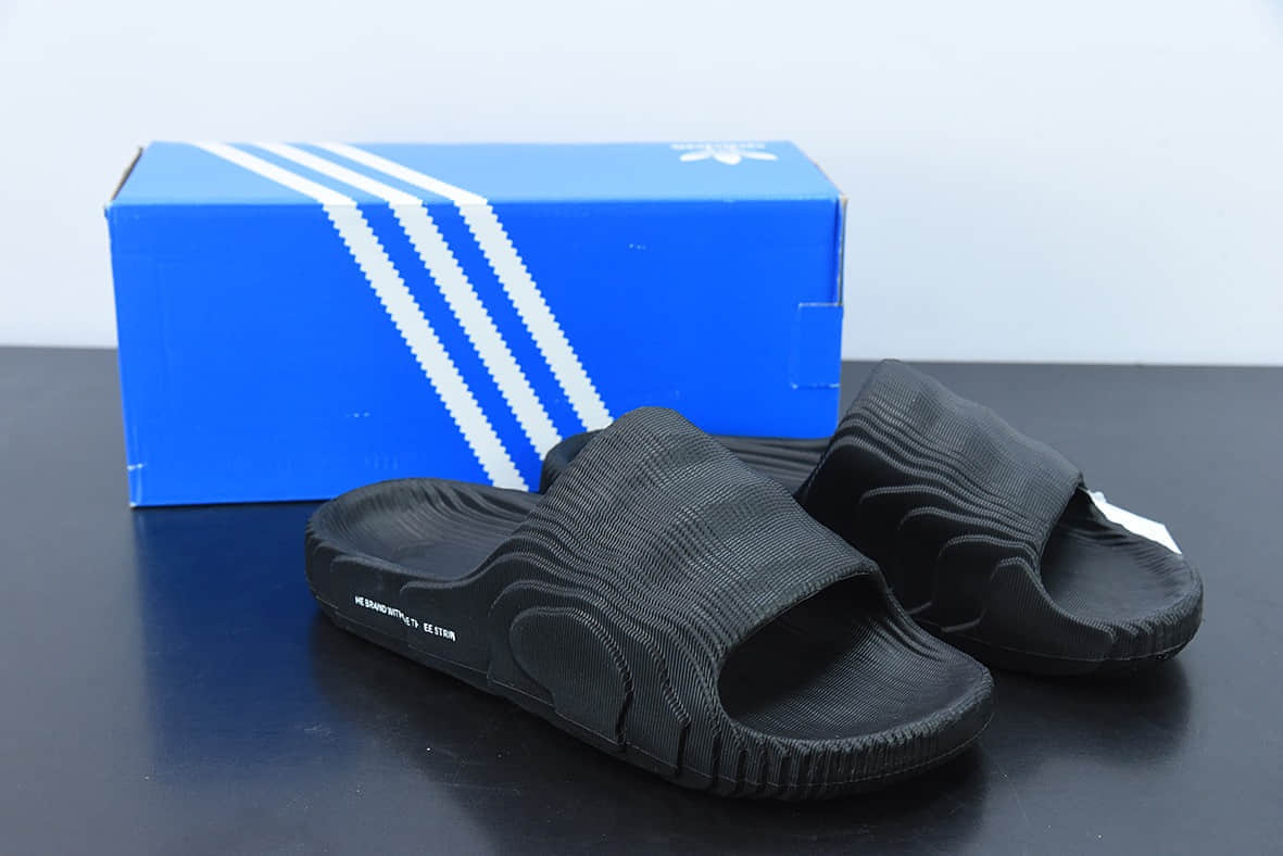 阿迪达斯Adidas originals Adilette 22 款黑色夏季新款3D打印沙滩休闲拖鞋纯原版本 货号：GX6949