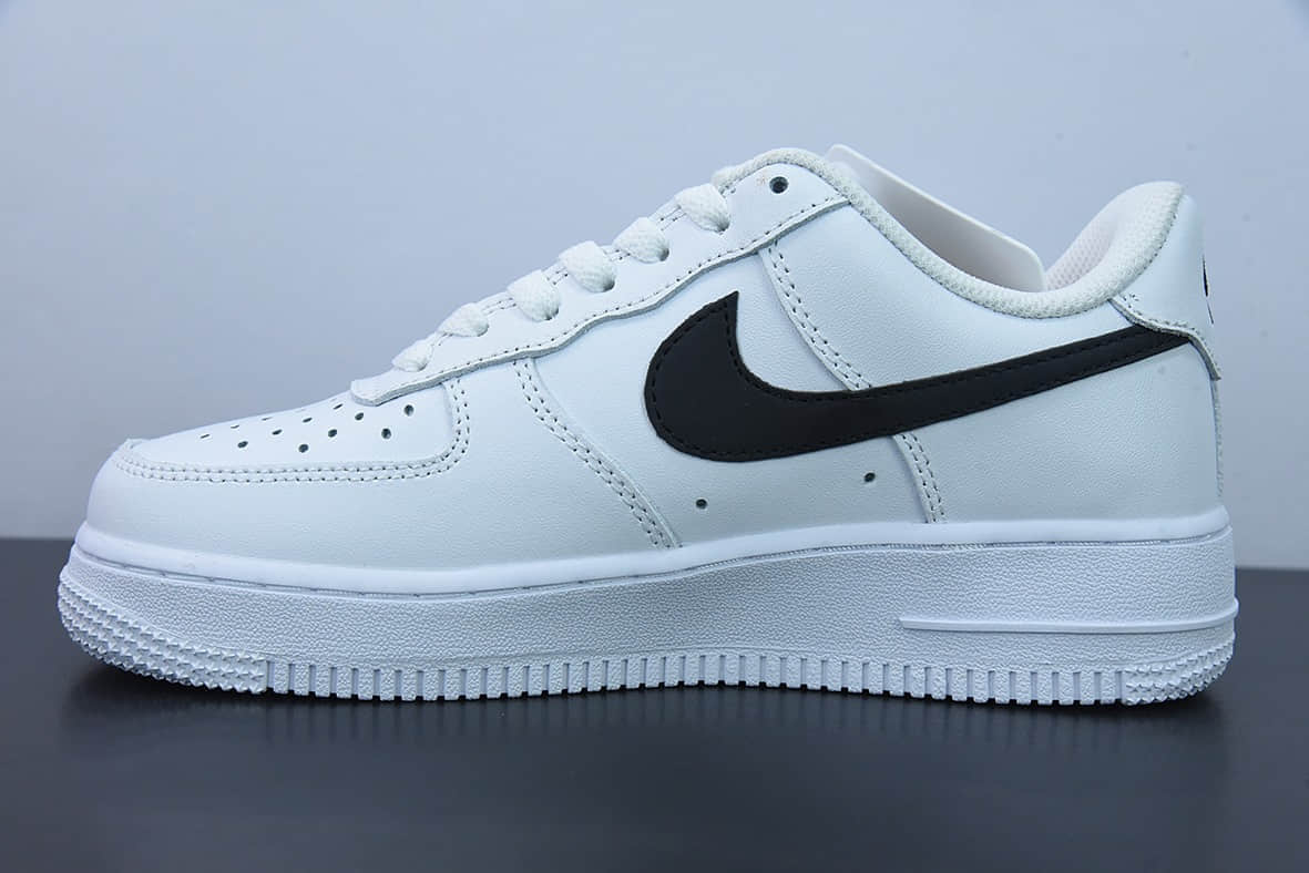 耐克Nike Air Force 1 Low 白黑可爱女头空军一号低帮休闲板鞋纯原版本 货号：FB2364-038