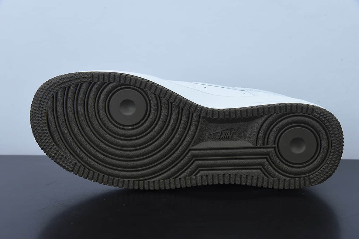 耐克Nike Air Force 1 Low 白褐色空军一号低帮休闲板鞋纯原版本 货号：DO5220-162